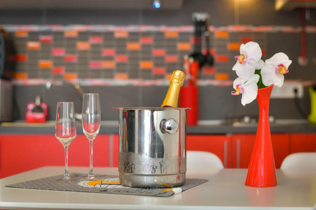 Bluebenalmadena 200Meters From The Beach With Jacuzzi And Rooftop Terrace (Adults Only) 外观 照片